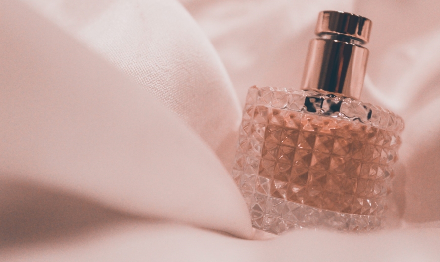 The Most Iconic and Classic Perfumes of All Time and Why They Are Still Popular