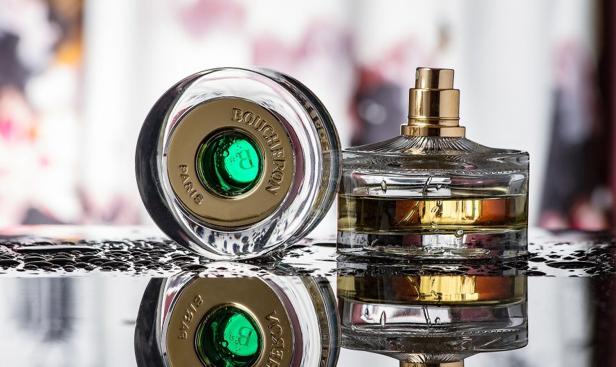 The Best Perfume Blogs and Podcasts to Follow and Learn More About Perfume